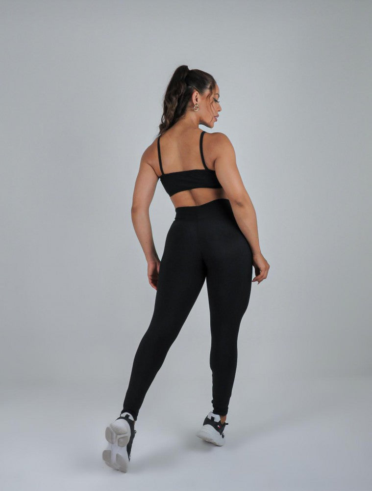 Conjunto Joice Calça e Top Liso em Suplex de Poliéster