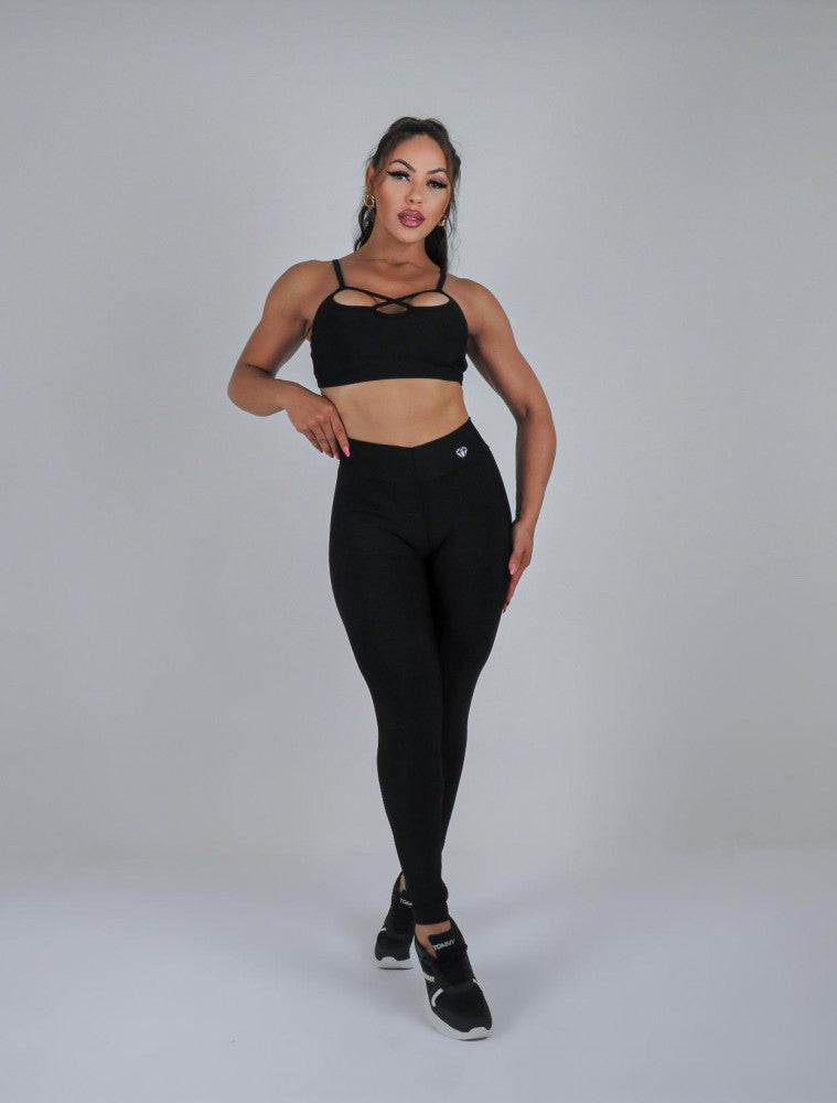 Conjunto Joice Calça e Top Liso em Suplex de Poliéster