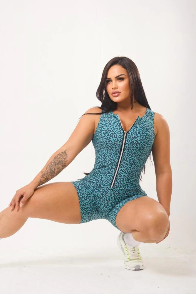 Macacão Eloá com Bojo e Zíper em Suplex de Poliéster